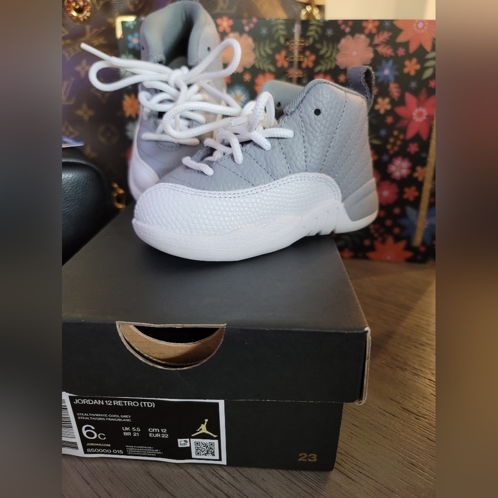 Jordan 12 Retro "Stealth"